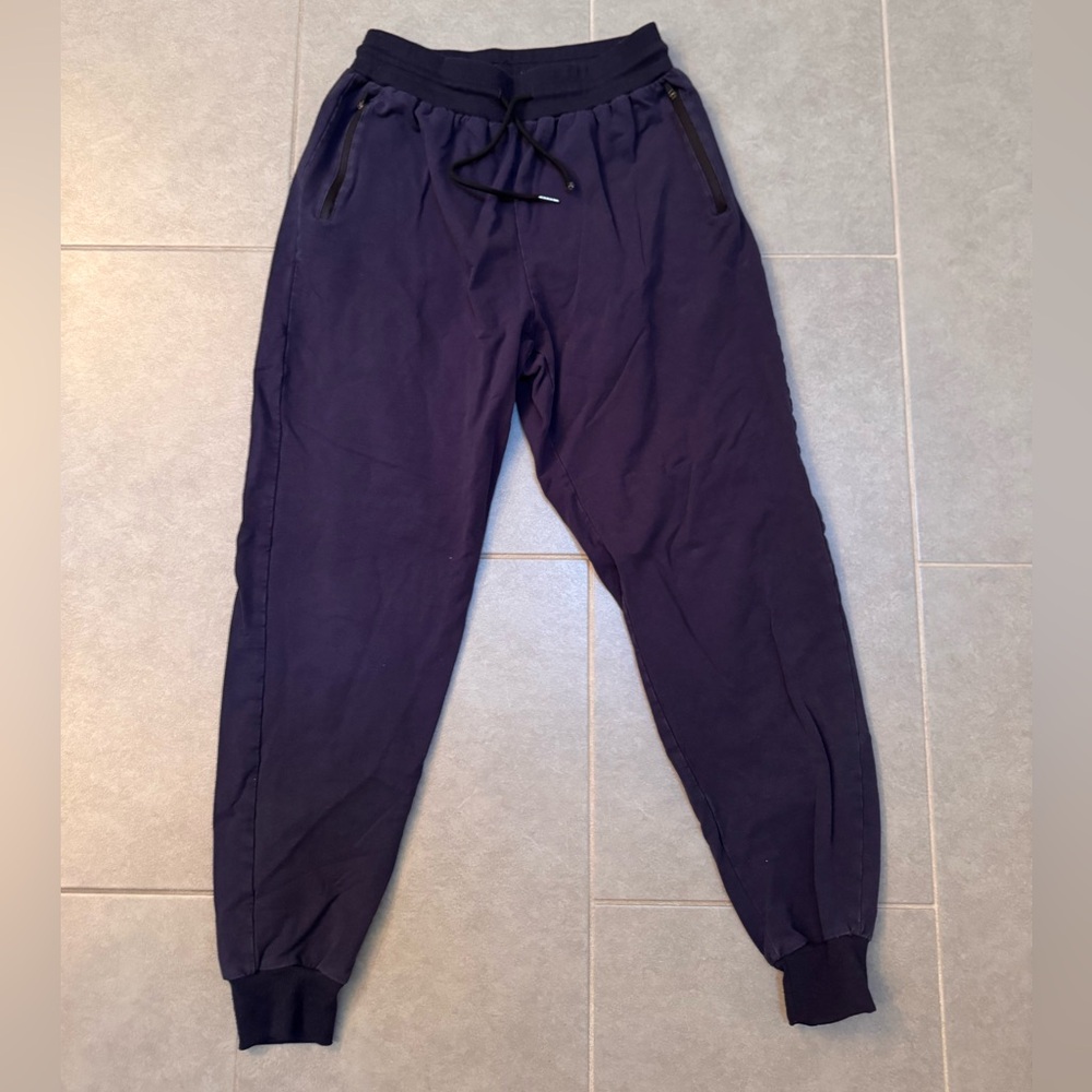 Yidarton Men's Navy Jogger Pants with zipper pockets